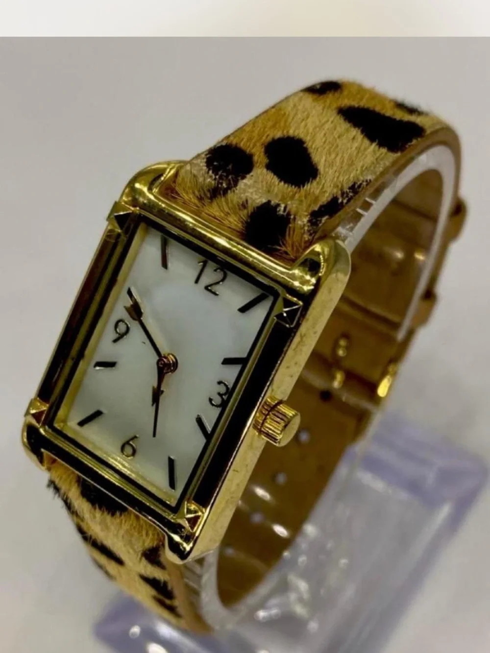 *** Gold-Tone Rectangular Watch with Leopard Print Strap ***